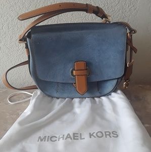 Michael Kors Womens Romy Suede Messenger Handbag